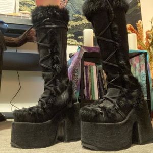 Demonia Camel-311